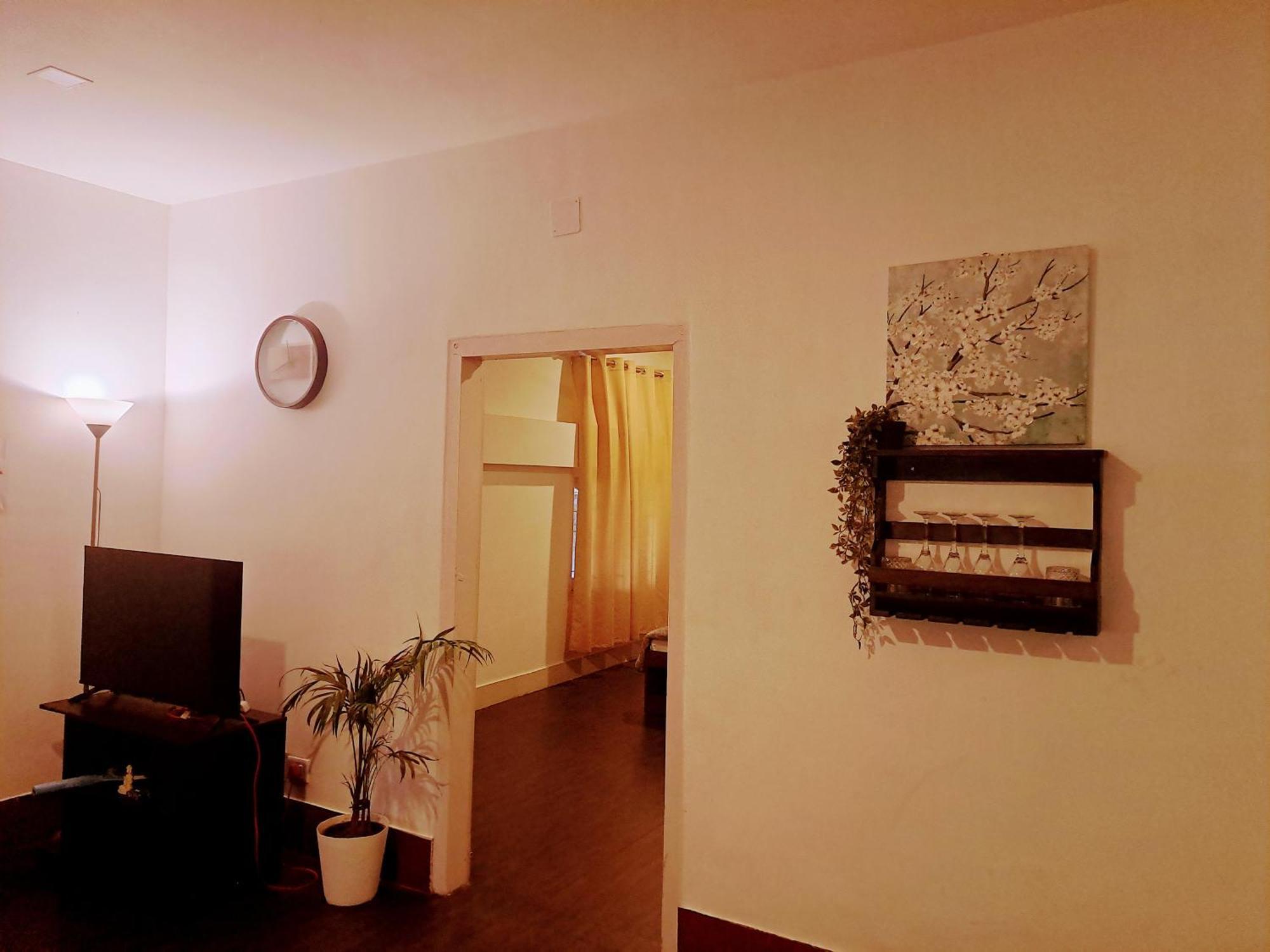 Strawberry Swing Homestay Гувахати Экстерьер фото